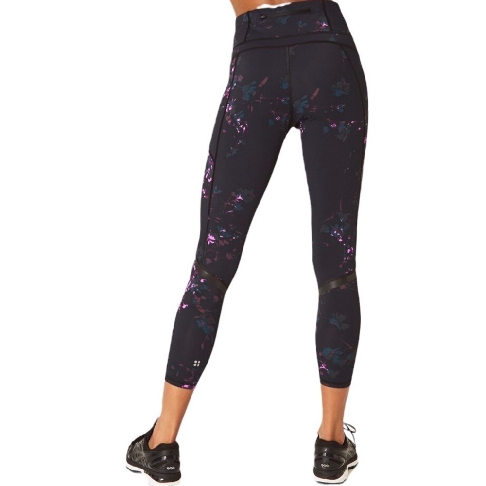 Sweaty Betty The Zero Gravity Black Daisy Print 7/8 Length Leggings Size XS